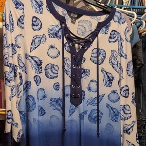 Investments Blue and White Seashell Tunic Top